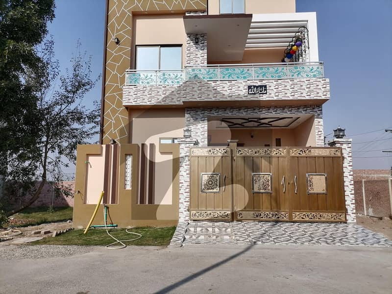 5.5 Marla House For sale In Multan