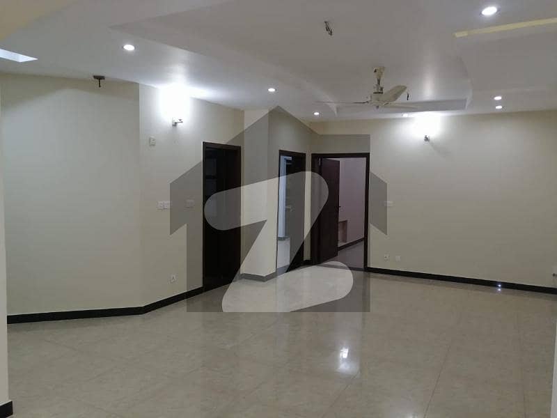 10 Marla Lower Portion For rent In Bahria Town Phase 8 - Eden Lake View Block
