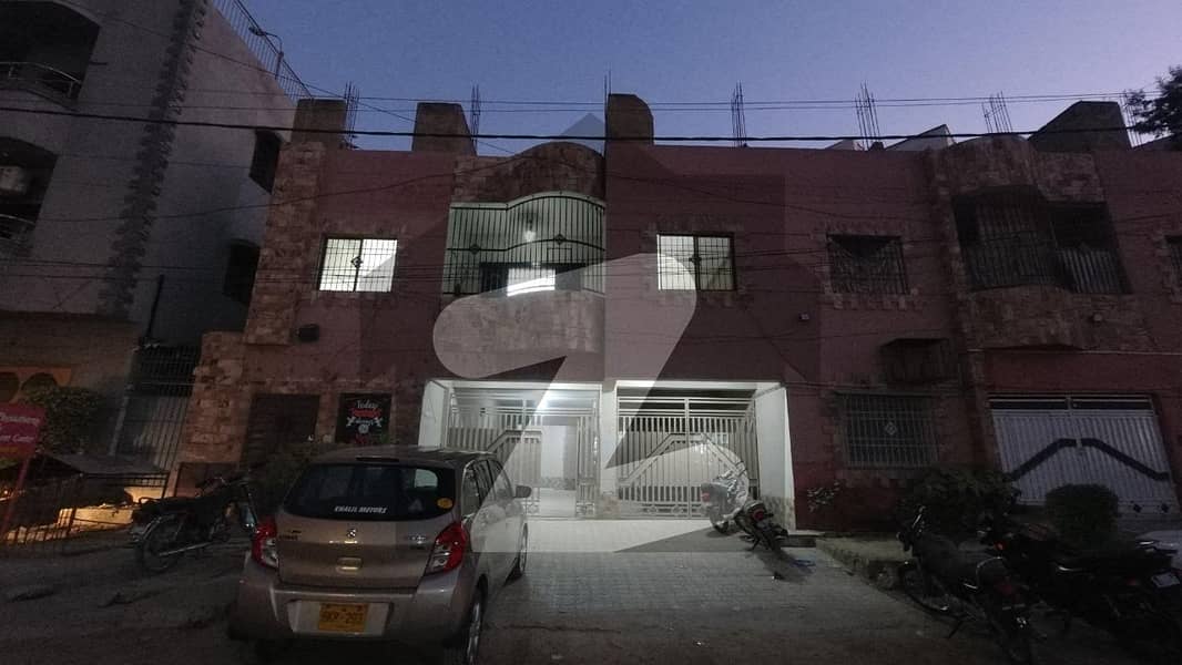 1350 Square Feet Flat Ideally Situated In Bahadurabad