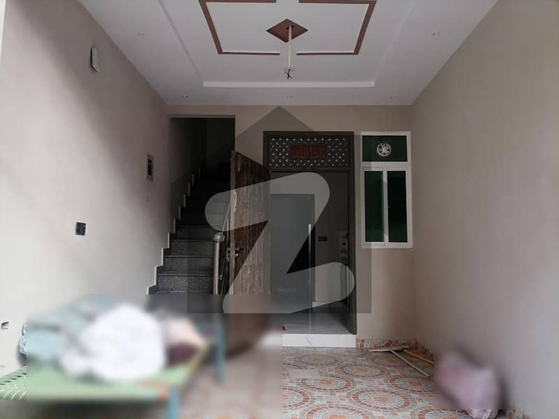 رانا ٹاؤن لاہور میں 3 کمروں کا 2 مرلہ مکان 70 لاکھ میں برائے فروخت۔
