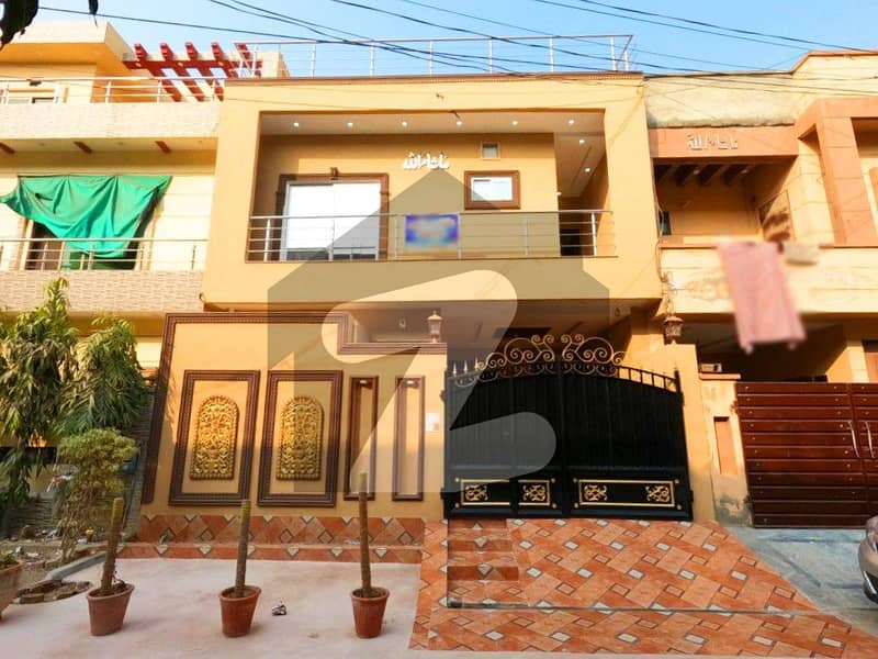 پاک عرب ہاؤسنگ سوسائٹی لاہور میں 3 کمروں کا 5 مرلہ مکان 2.35 کروڑ میں برائے فروخت۔