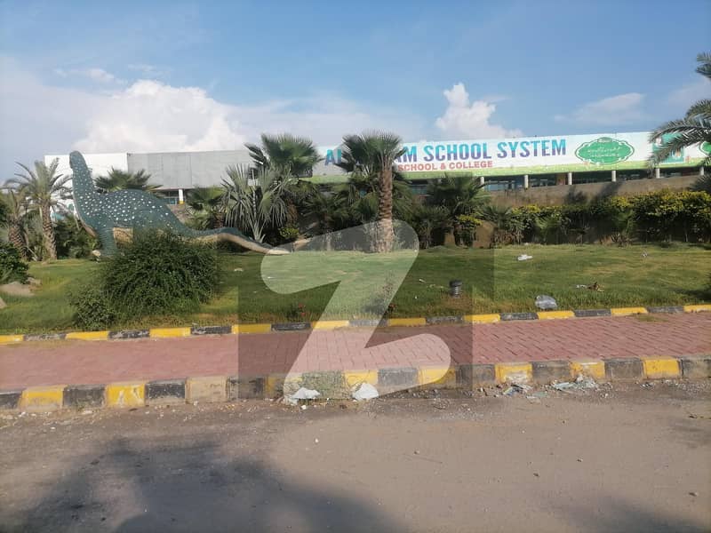الحرم سٹی ۔ فیز 1 الحرم سٹی,چکری روڈ,راولپنڈی میں 1 کنال رہائشی پلاٹ 42.0 لاکھ میں برائے فروخت۔