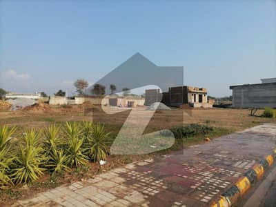 Gulberg Greens Islamabad Sector E Main Road Commercial Plot For Sale