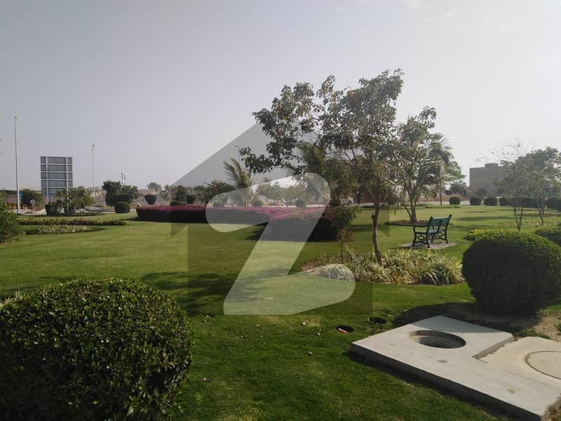 266 Square Yards Commercial Plot Is Available For sale In Bahria Town - Precinct 7