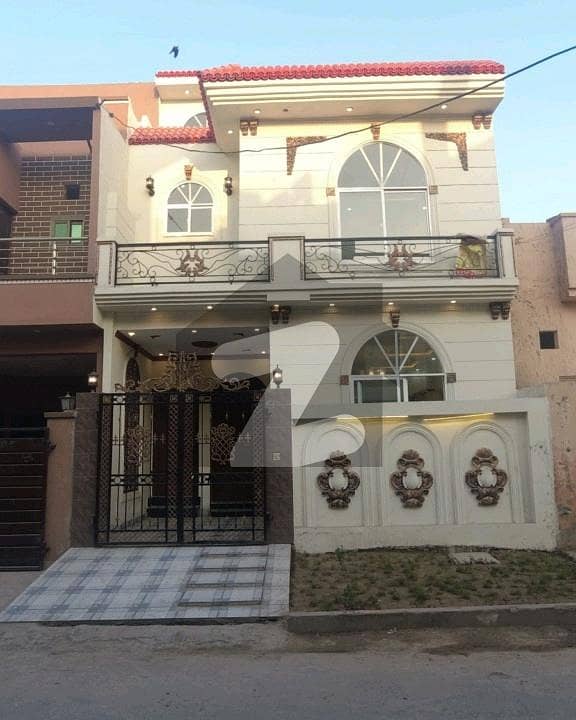 Prime Location House Of 3 Marla Available In Bismillah Housing Scheme - Hussain Block