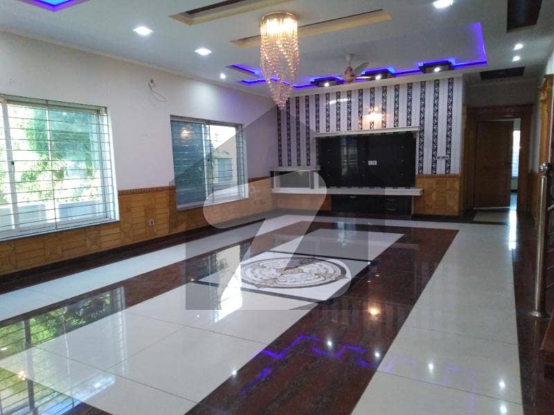 500 Sq Yard Beautiful Triple Storey House Available For Sale In E-11 Multi