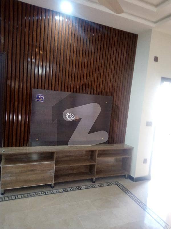 Who Nih Zong Office 4 Bed 1st Or 2nd Floor 10 Marla Seprate Way