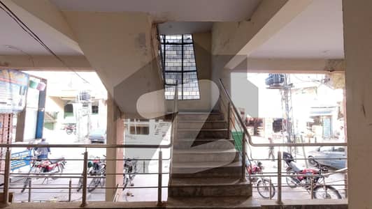 ہائی کورٹ روڈ راولپنڈی میں 10 مرلہ عمارت 3.5 لاکھ میں کرایہ پر دستیاب ہے۔