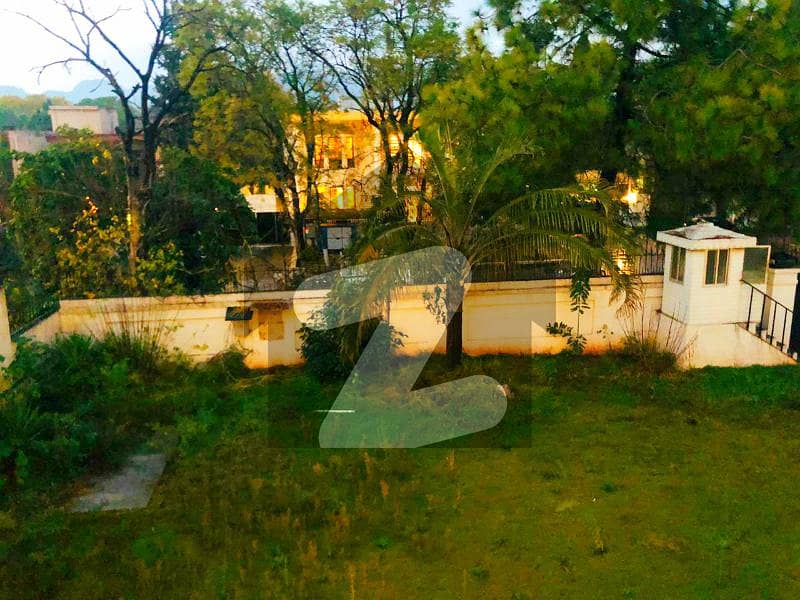 Demolish Able 3 Kanal House Is For Sale Demolish Able 3 Kanal House Is For Sale