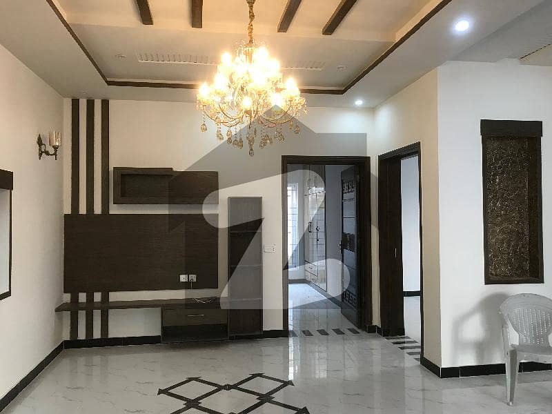10 Marla Double Unit House For Rent In Wapda Town Phase 1.
