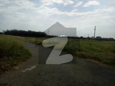 1 Kanal Corner At 150 Ft Road Future Semi Commercial Best Investment Plot For Sale
