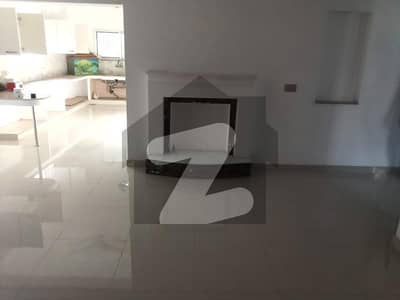 1 Kanal 2 Year Used Beautiful House Available For Sale