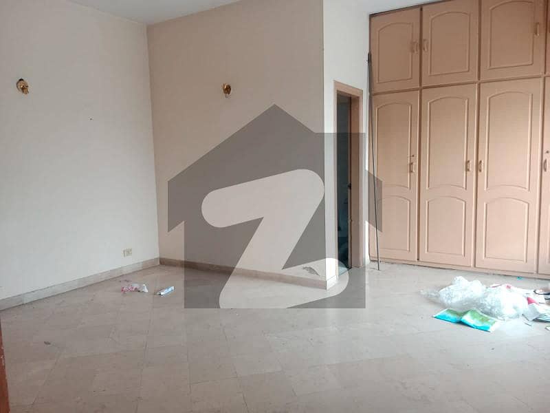 hot location phase 4 1kanal Excellent lower portion with attached original picture