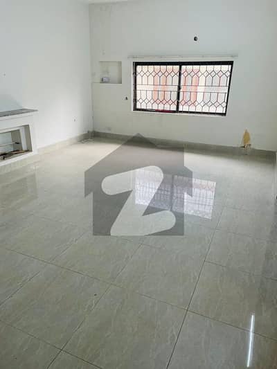 F-10 Upper Portion 3 Beds Tiled Flooring Reasonable Rent 1.30 Lac