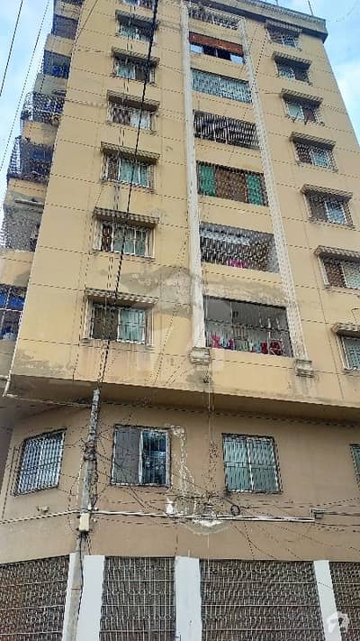 1400 Square Feet Flat In Central Clifton - Block 1 For Sale