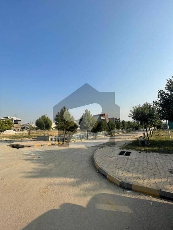 10 Marla Developed And Possession Plot For Sale In Block I Gulberg Residencia Islamabad