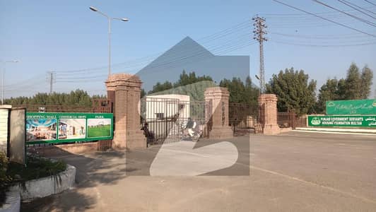 05 Marla Plot Available For Sale In Pgshf Block D On 40 Ft Road .