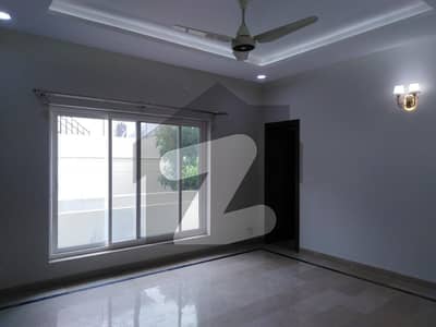1 Kanal Lower Portion In I-8/3 For rent