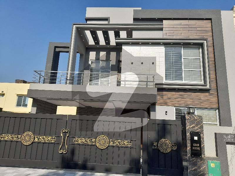 Bahria town lahore Ghouri block 10 Marla House For Rent