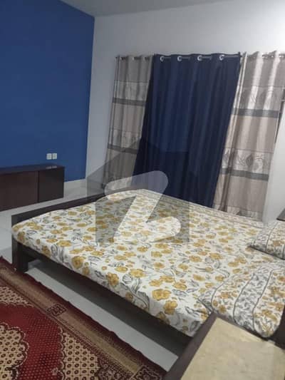 کینال پارک فیصل آباد میں 4 کمروں کا 7 مرلہ مکان 2.5 کروڑ میں برائے فروخت۔