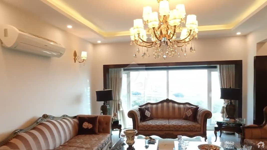 2300 Square Feet Flat In Sea View Apartment For Sale