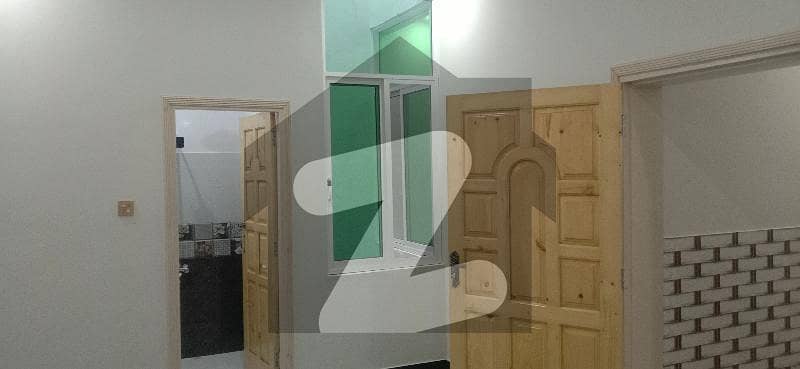 ایوب میڈیکل کمپلیکس ایبٹ آباد میں 6 کمروں کا 5 مرلہ مکان 1.55 کروڑ میں برائے فروخت۔