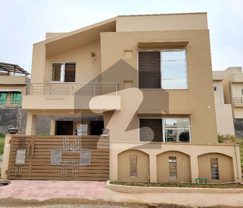 بحریہ ٹاؤن فیز 8 بحریہ ٹاؤن راولپنڈی راولپنڈی میں 5 کمروں کا 7 مرلہ مکان 2.55 کروڑ میں برائے فروخت۔