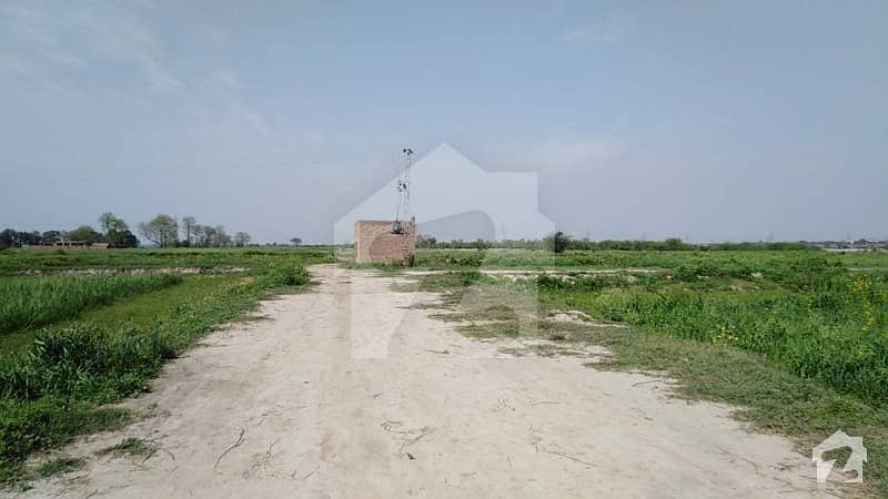 ٹھوکر نیاز بیگ لاہور میں 4 کنال صنعتی زمین 3.2 کروڑ میں برائے فروخت۔