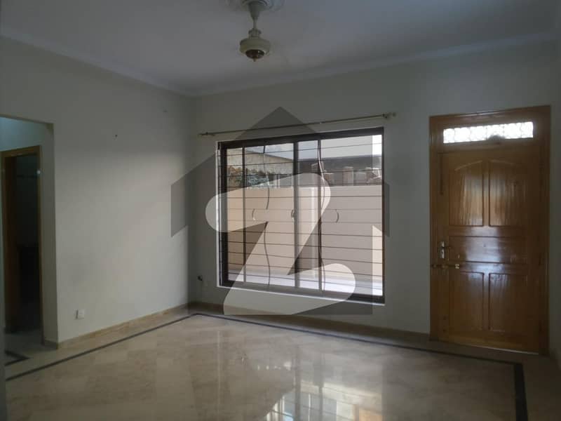 5400 Square Feet House For sale In I-8/3 Islamabad