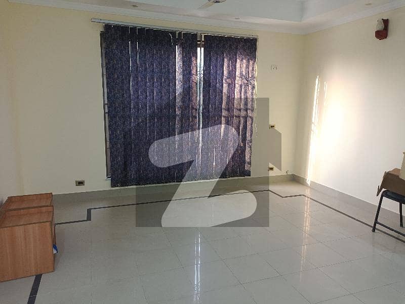 I 8 2 Bed Separate Gate Open Basement Only For Small Families 75k Final