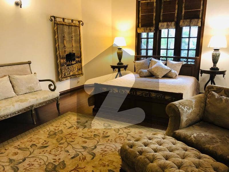 ماڈل ٹاؤن لاہور میں 6 کمروں کا 2 کنال مکان 4.0 لاکھ میں کرایہ پر دستیاب ہے۔