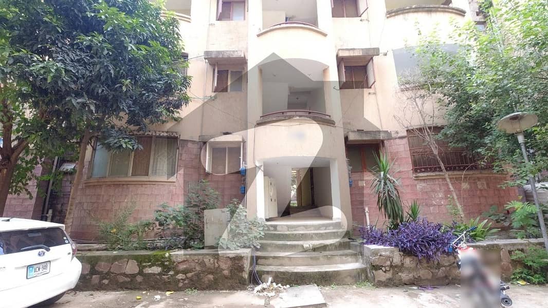 D Type 1st Floor 2 Bedroom Flat For Sale In G-11/4 Islamabad