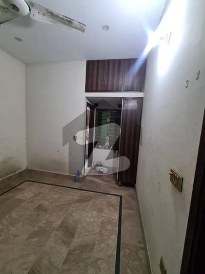 Non Furnished Room For Rent