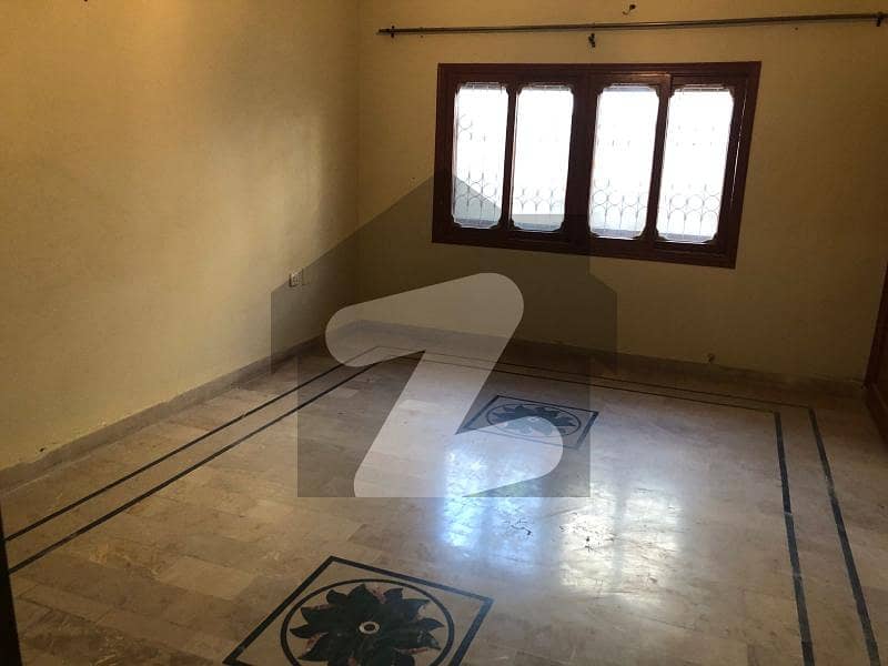 نارتھ کراچی - سیکٹر 7-ڈی/2 نارتھ کراچی کراچی میں 2 کمروں کا 5 مرلہ مکان 25 ہزار میں کرایہ پر دستیاب ہے۔