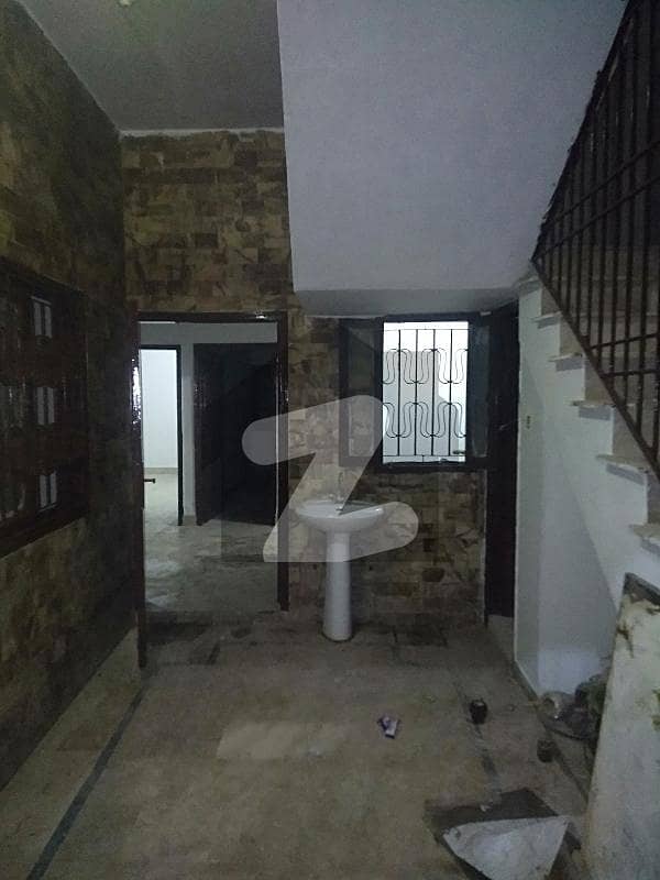 120 Yard Without Owner Separate Entrance