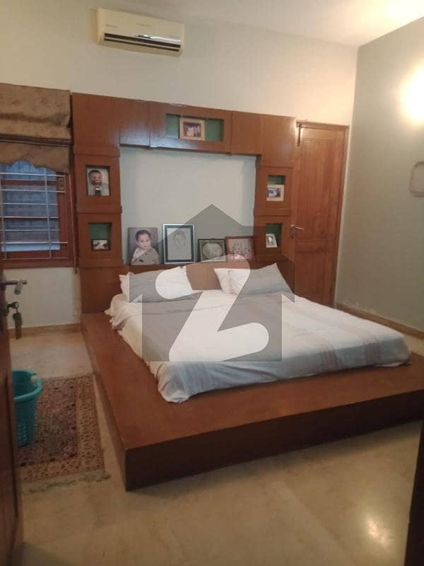 ڈی ایچ اے فیز 7 ڈی ایچ اے کراچی میں 4 کمروں کا 12 مرلہ مکان 7.15 کروڑ میں برائے فروخت۔