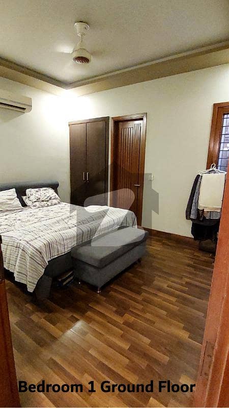 ڈی ایچ اے فیز 7 ایکسٹینشن ڈی ایچ اے ڈیفینس کراچی میں 4 کمروں کا 4 مرلہ مکان 4 کروڑ میں برائے فروخت۔