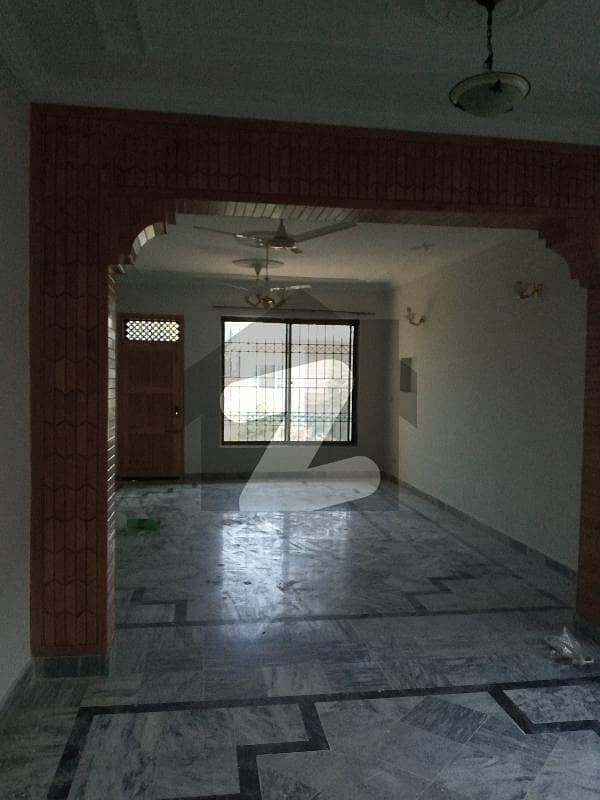 Beautiful Ground Portion Available For Rent In F-11 Islamabad