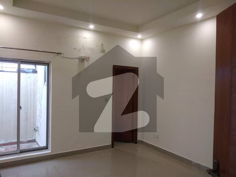 1 Kanal Upper Portion In DHA Phase 6 Is Available For rent