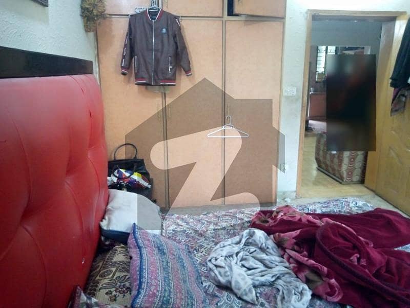 جوہر ٹاؤن فیز 1 جوہر ٹاؤن لاہور میں 3 کمروں کا 5 مرلہ مکان 1.4 کروڑ میں برائے فروخت۔