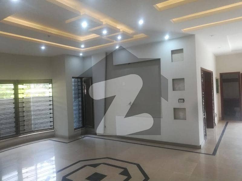 Upper Portion Of 2 Kanal Available For Rent