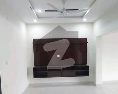 5 Marla Upper Portion In Faisalabad Is Available For rent