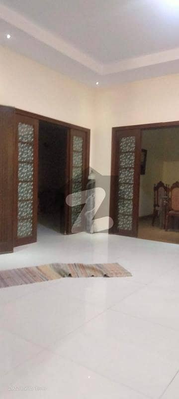 Lower Portion Is Available For Sale In Gulshan-E-Iqbal - Block 7