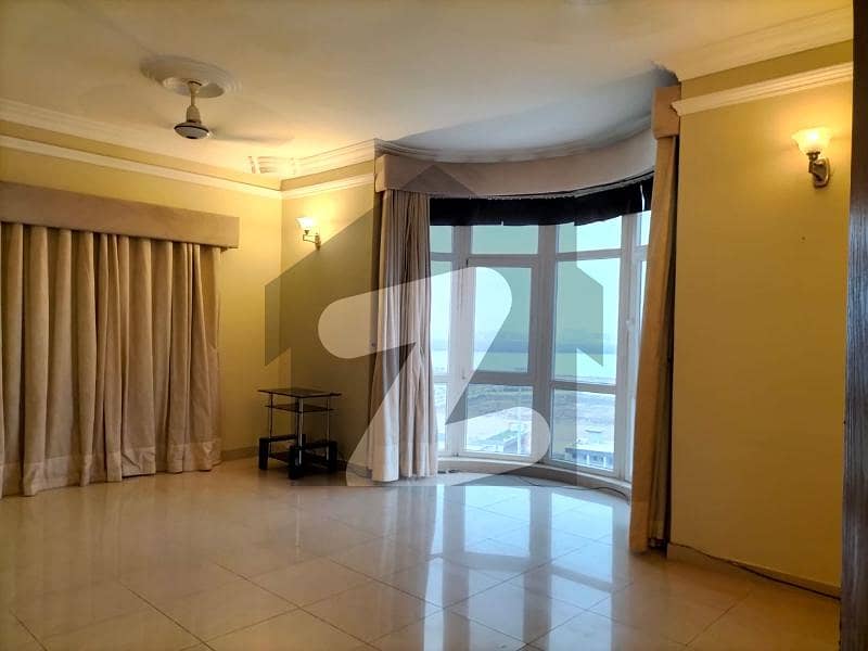 Very Well Maintained & Fully Renovated Facing Moin Khan Academy 3760 Square Feet 4 Bedroom Apartment On Upper Floor In The Most Desired Project Of City Known As Creek Vista Located At Dha Phase 8 Is Available For Rent