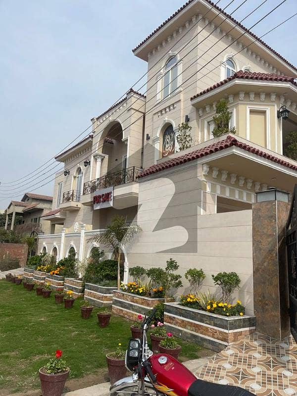 17 Marla Superb Location Corner House Available For Sale In Opf Housing Society