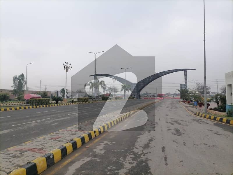 Get Your Hands On Residential Plot In Gujranwala Best Area
