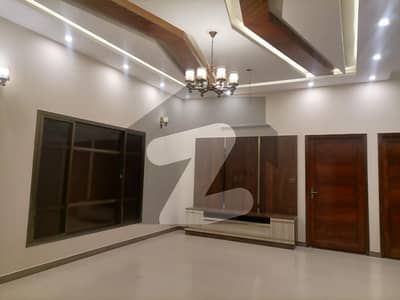 Single Storey 400 Square Yards House Available In Saadi Town For Rent