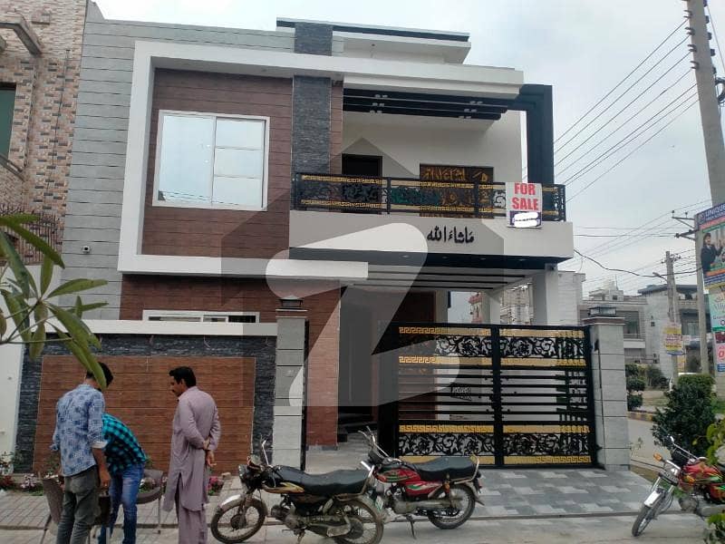 8 Marla I Block Corner Brand New Lavish Beautiful House Available For Sale