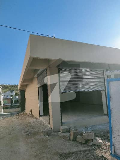 Building For Rent Main Defence Road Near Askria14 Gate No 2