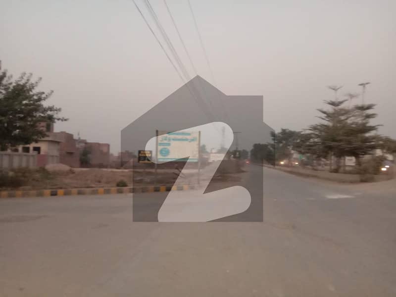 In Lower Canal Road Commercial Plot For sale Sized 9 Kanal